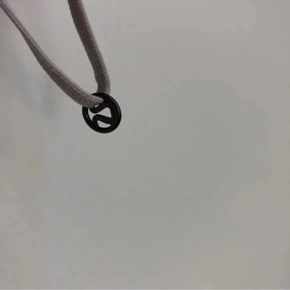 Lululemon Elevate Tank top Ambient Grey /Petite fleur silver
spoon sleeveless - Picture 12 of 12